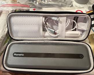 Phomemo M832 Portable Label Maker