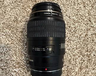 Canon EF 100mm f/2.8 Macro USM Lens