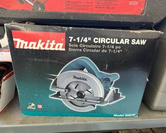 Makita 7-1/4" Circular Saw Model 5007F