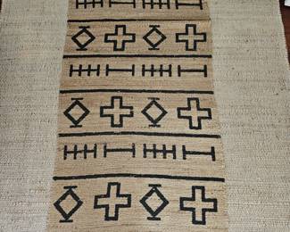 Lot #46 - nuLOOM Sukkot 3 x 5 (ft) Tufted Jute Natural Rectangular Indoor Geometric Southwestern Area rug