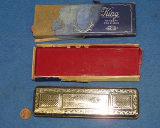 Lot 257. Vintage F.A. Bohn double-sided tremolo 96 reed Violin King harmonica and box. The harmonica sounds great. The box is in poor condition. In this auction's 'Auctioneer's Notes,' we list John Whitman's Harmonica Anthology 11th Ed. April 25, 2019 as a free and easy source to get more information about specific harmonicas. The harmonica in this lot or one like it can be found at page 257.