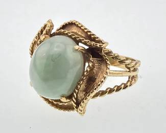14kt jade cabochon dinner ring