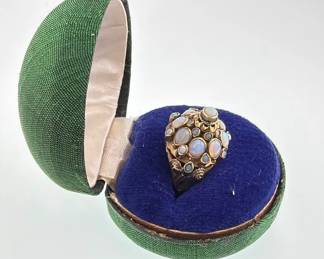 14kt opal Harem ring