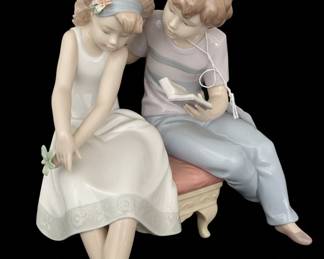 Lladro Porcelain Figurine "The Storyteller"