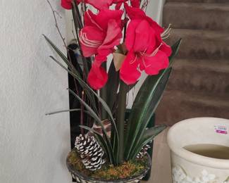 Artificial Red Amaryllis Floral Arrangement in Textured Black Pot