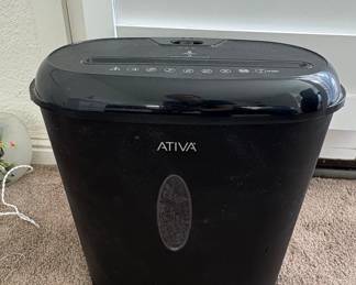 Ativa 6-Sheet Cross-Cut Paper Shredder