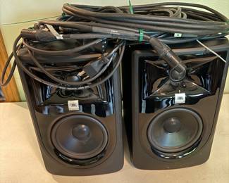 JBL Professional 305P MkII powered studio monitors speakers