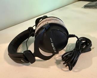 AKG K240 Pro Headset