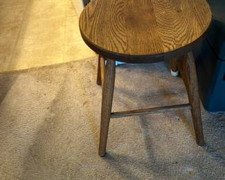 #91	Oak Stool - 17" Tall	 $30.00 