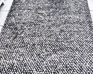 Area rug