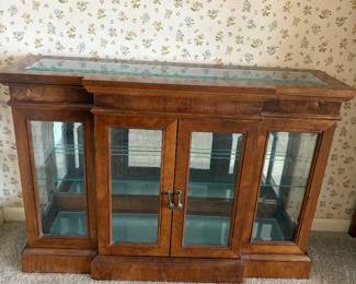 Display cabinet