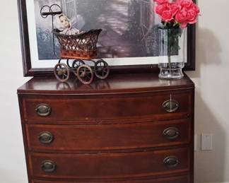 Wonderful Old Mahoghany Chest