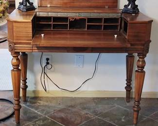 Wonderful Spinet Desk!