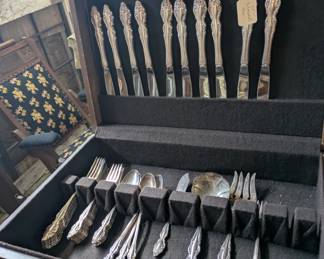 Silverplate Flatwares 