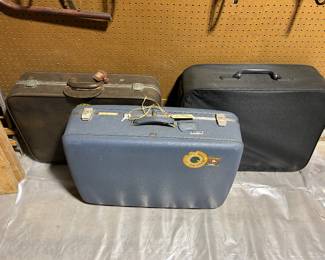 MANY vintage suitcases great for displays