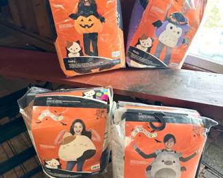 (4) Squish Mellows Costumes