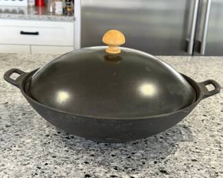 Cast Iron Wok With Metal Lid