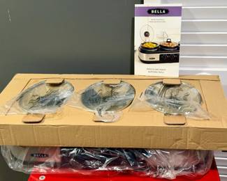 Bella Buffet Triple Slow Cooker