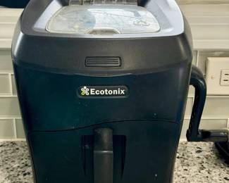 Ecotonix Green Cycler Crystal Series manual kitchen compost shredder.