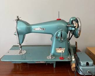 Sewmor Sewing Machine