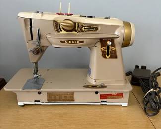 Singer Sewing Machine Model 500A