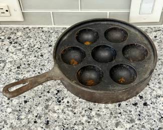 Cast Iron aebleskiver Pan