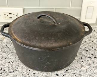 Lodge Cast Iron Dutch Oven