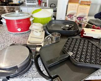 HUGE Kitchen Gadget Lot
