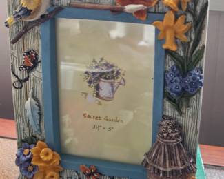 Secret Garden 3 1/2" x 5" Photo Frame