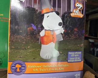 Peanuts Snoopy in Trick or Treat Shirt Airblown Inflatable