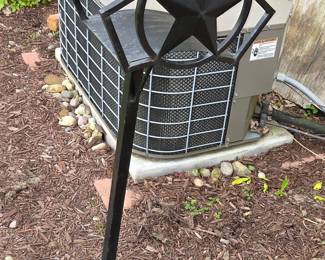 Metal Lone Star Hose Stand