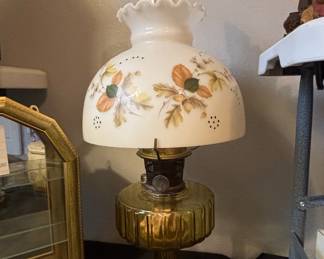 Aladdin "Nu-Type" Model B Kerosene Lamp