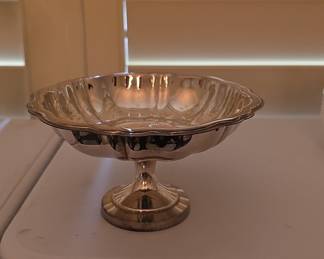 Wm. A. Rogers Silverplated Footed Compote Dish