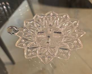 Federal Glass Petal Clear Chamber Maid Candle Holder