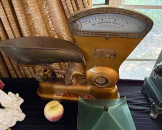 Antique Dayton Market Scale
