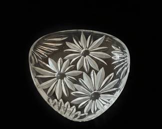 American Brilliant Cut Glass Daisy Leaves Dish