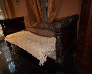 Victorian Carved Mahogany Daybed