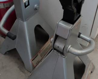 Pair of Pro-Lift 3-Ton Jack Stands