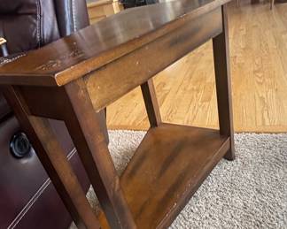 Sunny Designs Sedona Wedge Chair Side Table