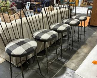 Iron frame swivel bar stools (5)