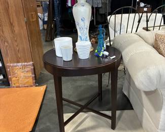 Side table, Table lamp