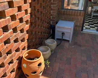 planters, hose
