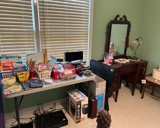 shredder, vcr/dvd office misc.