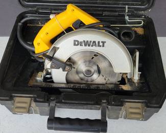 DEWALT DW3760 Corded Circular Saw with Case