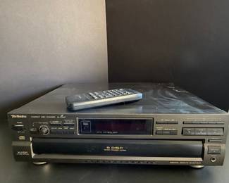 Technics SL-PD947 5-Disc Rotary Compact Disc Changer