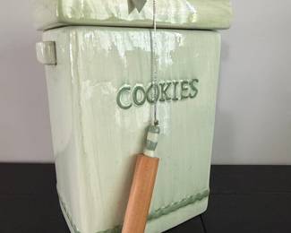 Ceramic Cookie Jar with Rolling Pin Charm