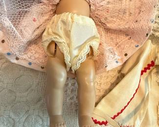 Vogue Ginny Doll with Wardrobe