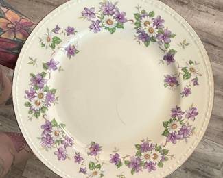 Homer Laughlin Georgian Eggshell China Set