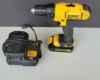 DeWalt DCD771 20V MAX Cordless 1/2" Drill/Driver Kit with Battery and Charger