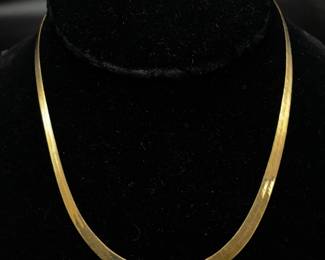 Brightly Polished & Textured Double-Sided Herringbone Chain Necklace in Yellow Gold